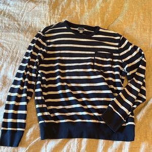 Like new men’s J Crew beach sweater. Thin, lightweight. Navy and white stripes.